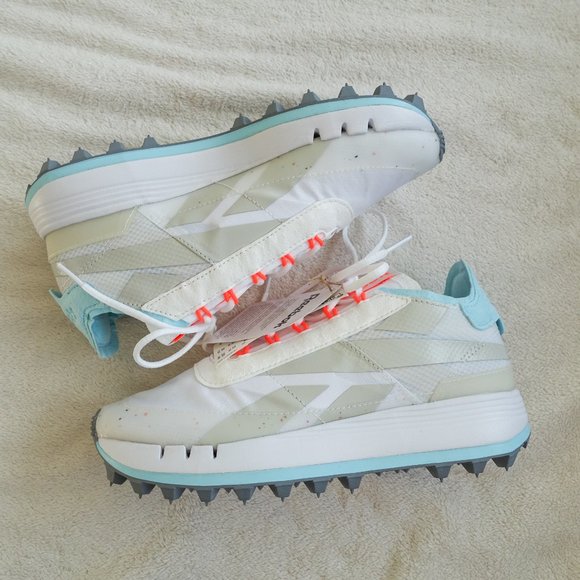 NIB Reebok Legacy 83 Retro Running Inspired Shoes - Picture 6 of 9